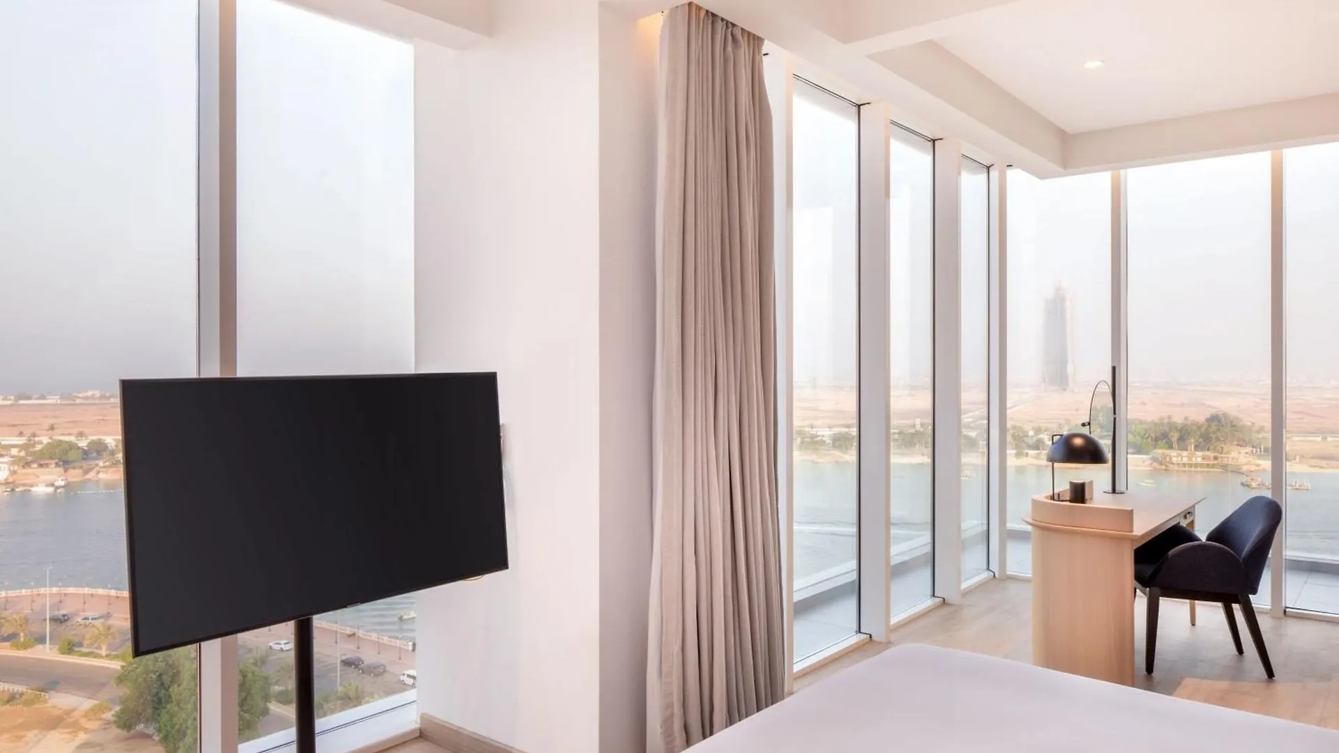 Four Points By Sheraton Jeddah Corniche 4*,  Saudi Arabia